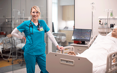 Student in UPMC Western Maryland Nursing Simulation Lab